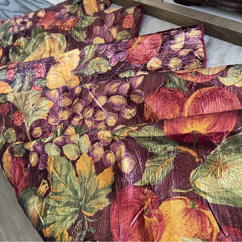 🍇 Set of 6 Vintage Fall Autumn Foiled Shiny Metallic Reusable Napkins